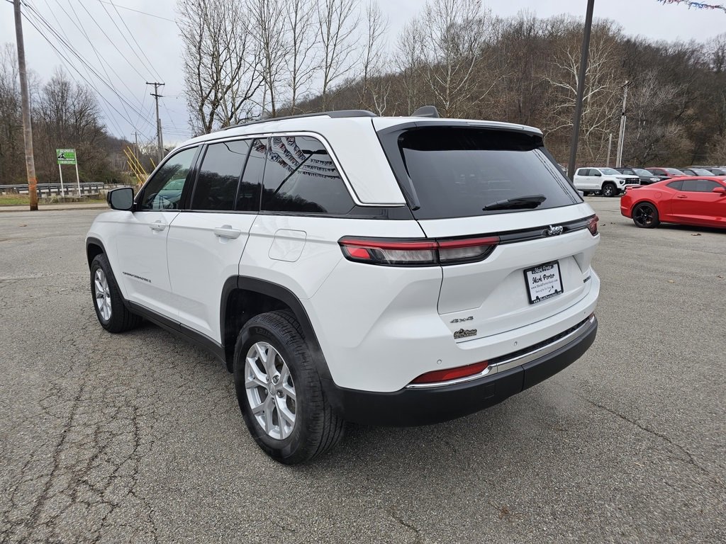 Used 2024 Jeep Grand Cherokee Limited image 10