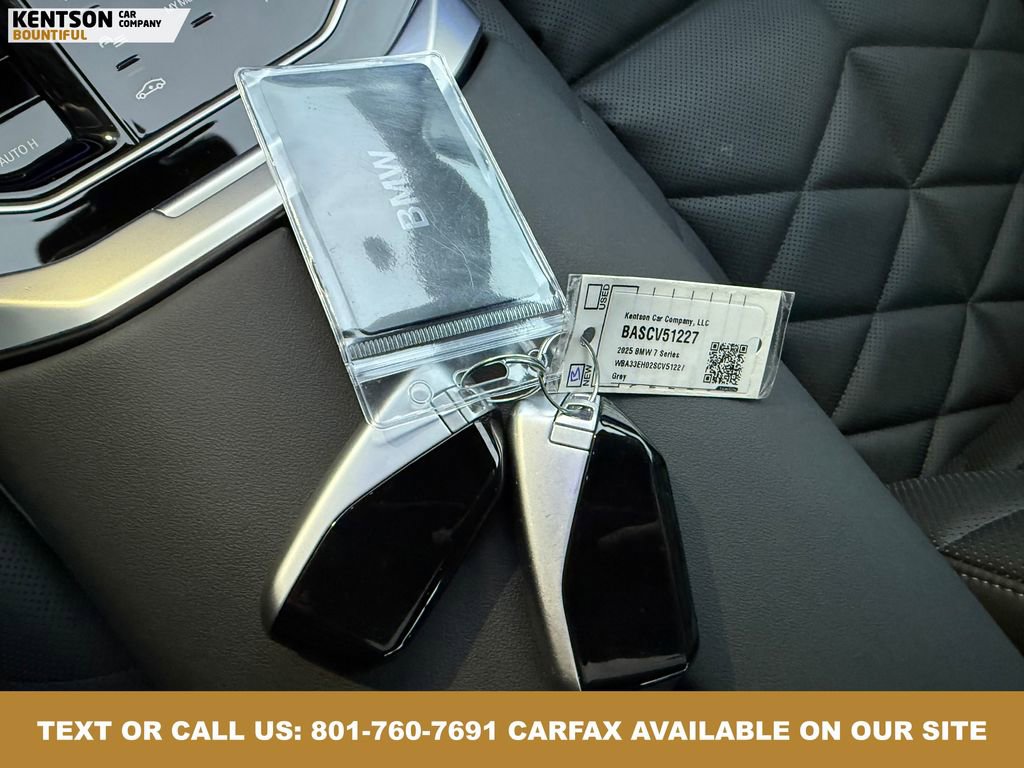 Used 2025 BMW 740i xDrive 740i xDrive image 41