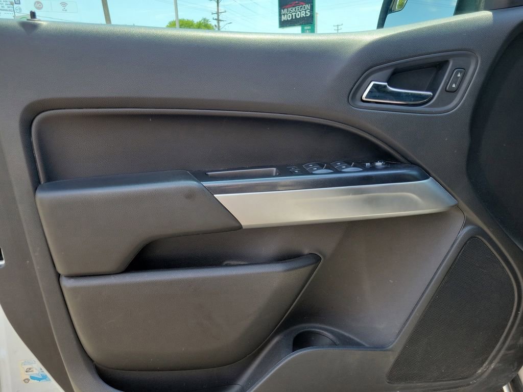 Used 2020 Chevrolet Colorado LT w/ Safety Package AWD/4WD image 16