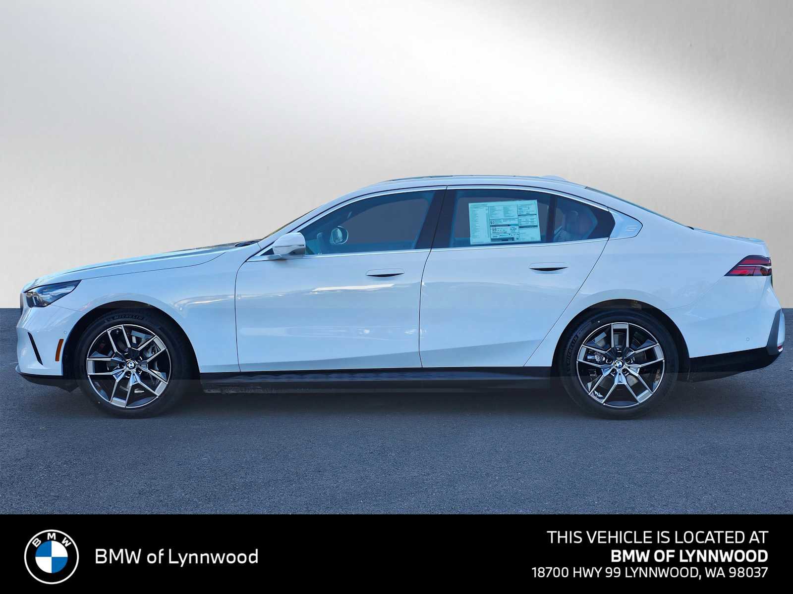 New 2026 BMW i5 eDrive40 w/ Premium Package AWD/4WD image 6