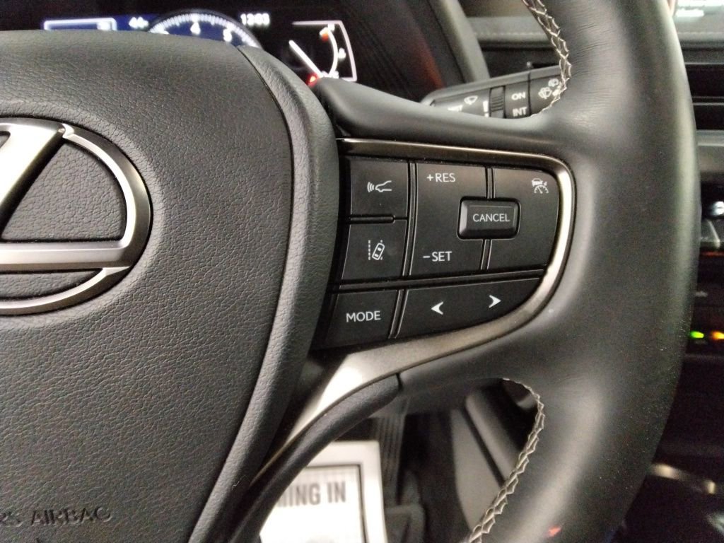 Used 2021 Lexus UX 250h w/ Premium Package image 14