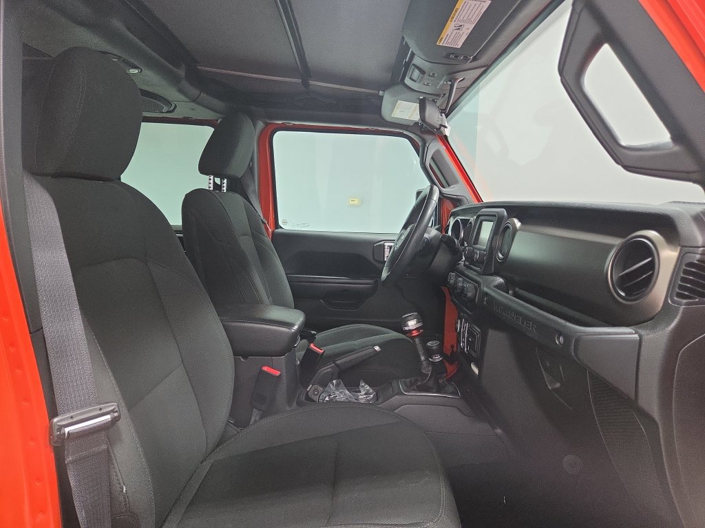 Used 2018 Jeep Wrangler Unlimited Sport S AWD/4WD image 20