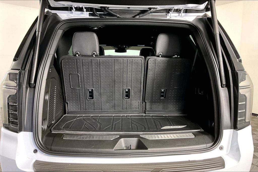 Certified 2026 Chevrolet Tahoe Premier w/ Sun And Tow Package image 30