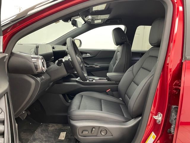 New 2026 Chevrolet Equinox LT w/ Convenience Package II AWD/4WD image 8