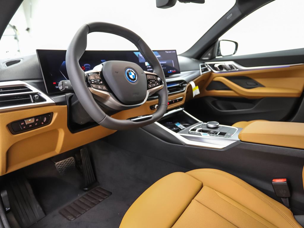 Used 2025 BMW i4 xDrive40i w/ Premium Package AWD/4WD image 10