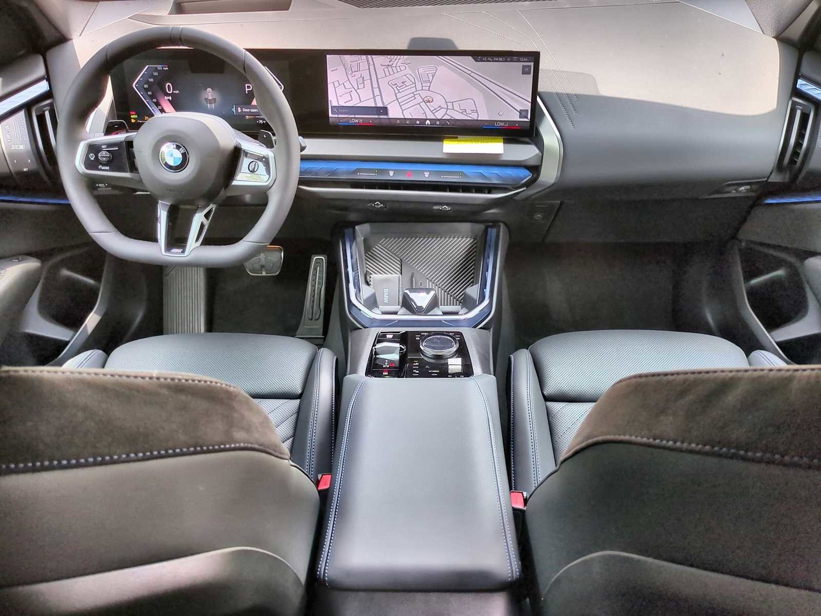 Used 2025 BMW X3 xDrive30i w/ Premium Package image 16