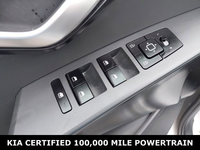 Certified 2024 Kia Niro LX image 18