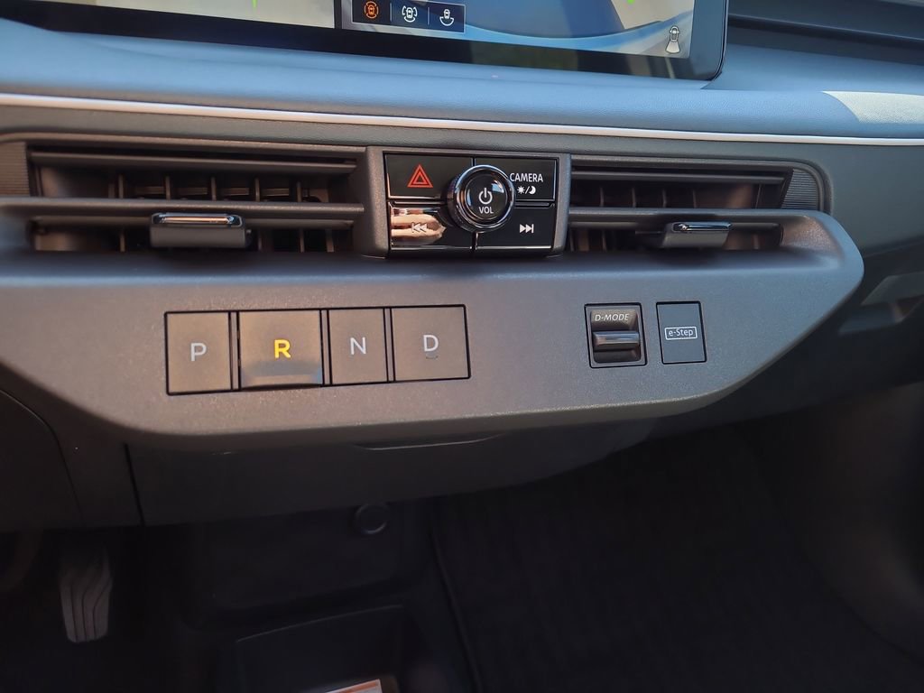 New 2026 Nissan Leaf SV+ w/ Protection Package image 17