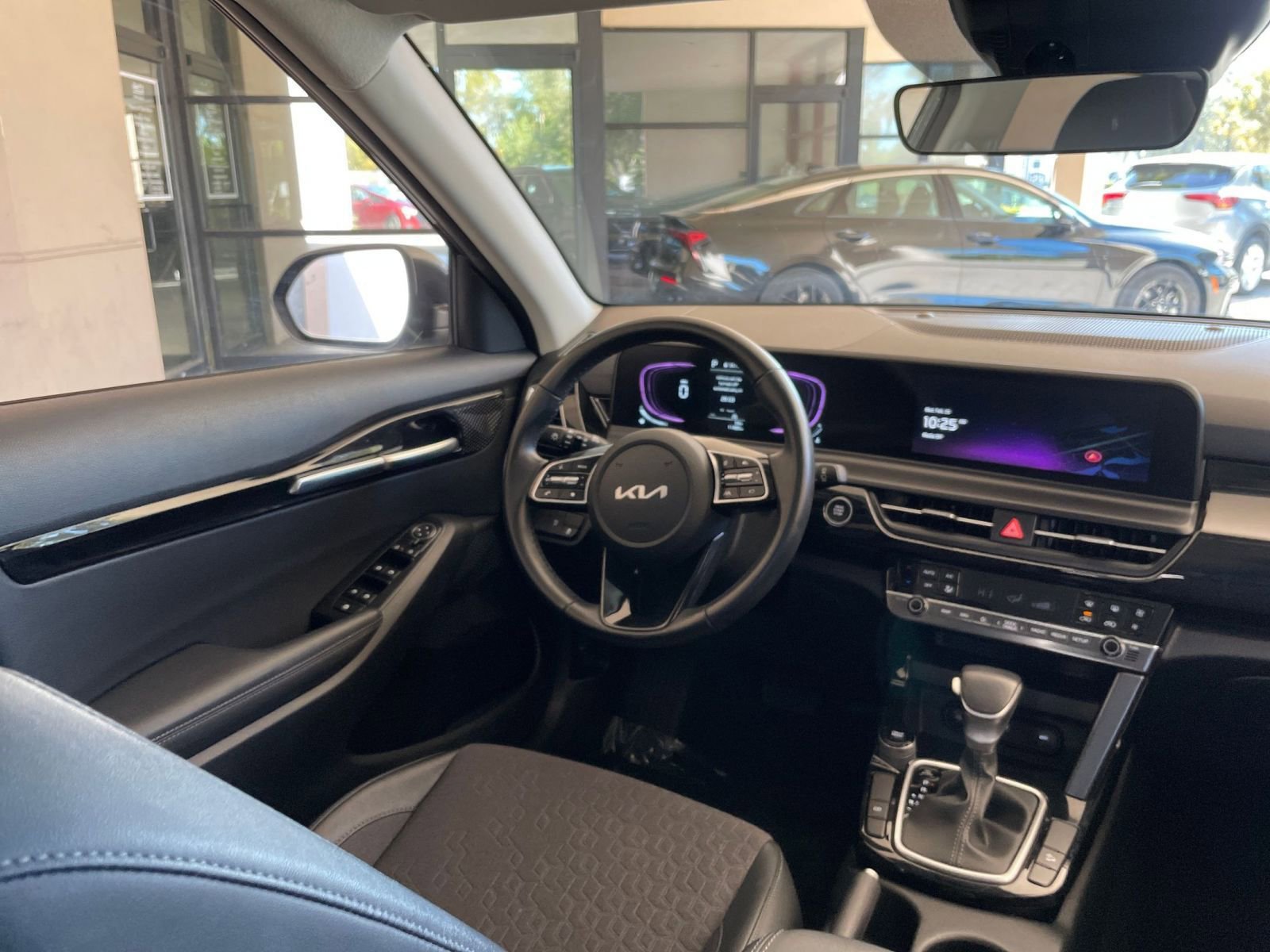 Used 2025 Kia Seltos S FWD image 30