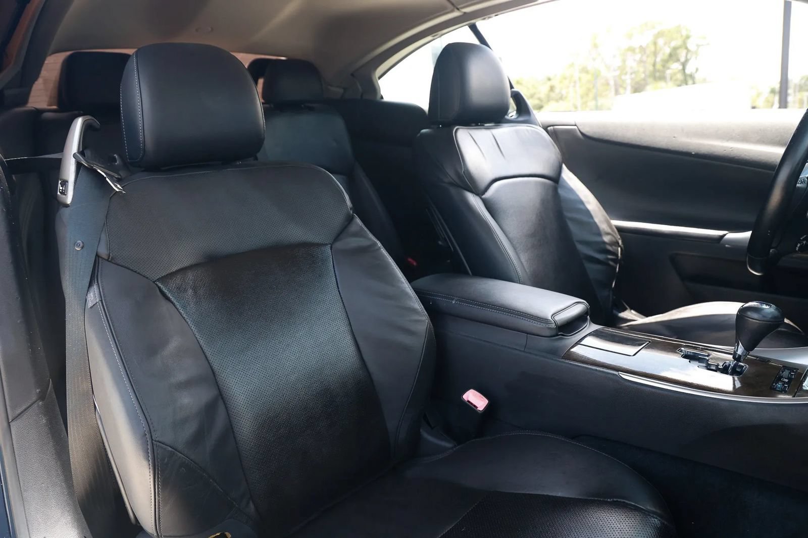 Used 2014 Lexus IS 250C w/ Luxury Package RWD image 23