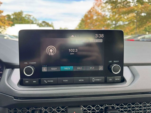 Used 2023 Honda Accord LX image 30