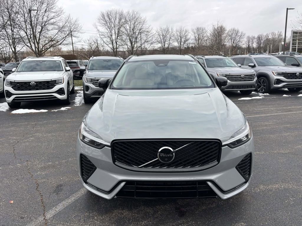 New 2026 Volvo XC60 B5 Ultra w/ Protection Package Premier image 2