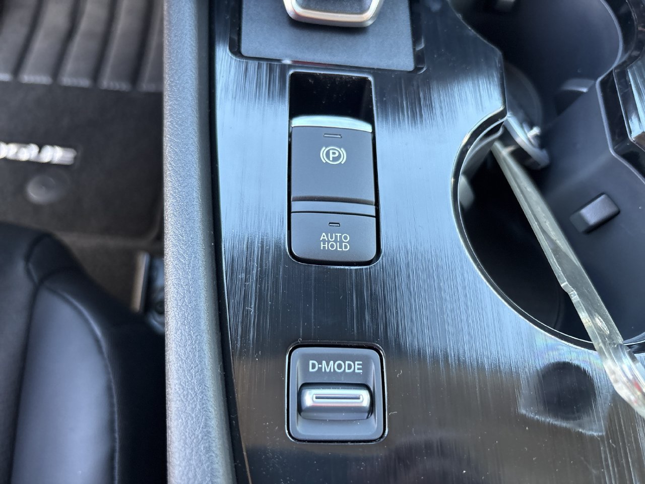 New 2027 Nissan Rogue Dark Armor FWD image 9