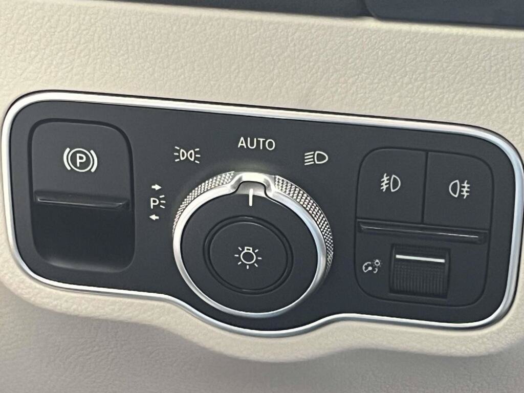 New 2026 Mercedes-Benz GLA 250 4MATIC image 31