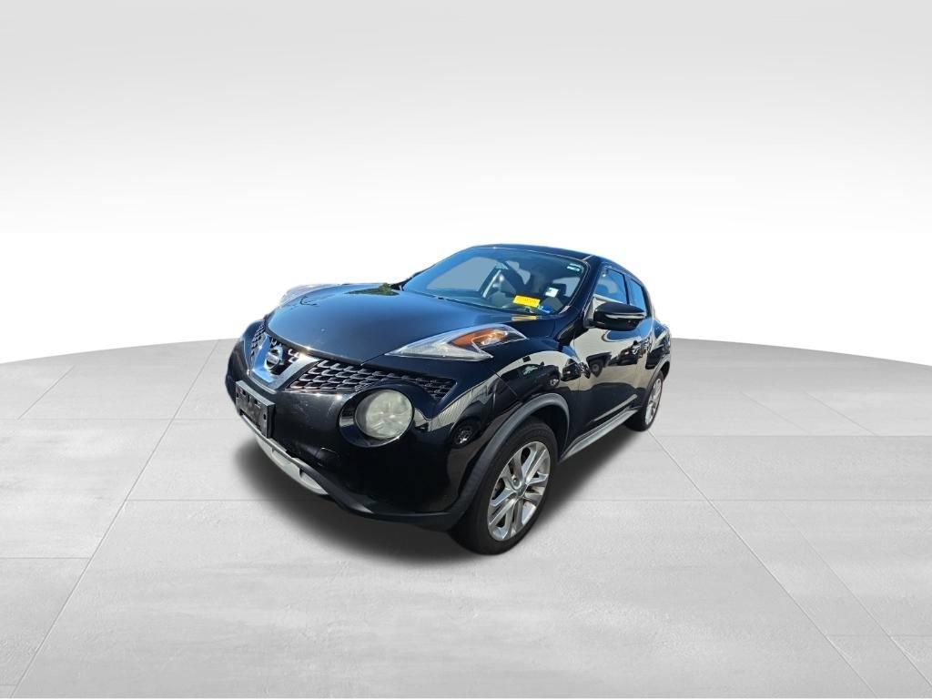 Used 2017 Nissan Juke S FWD image 2