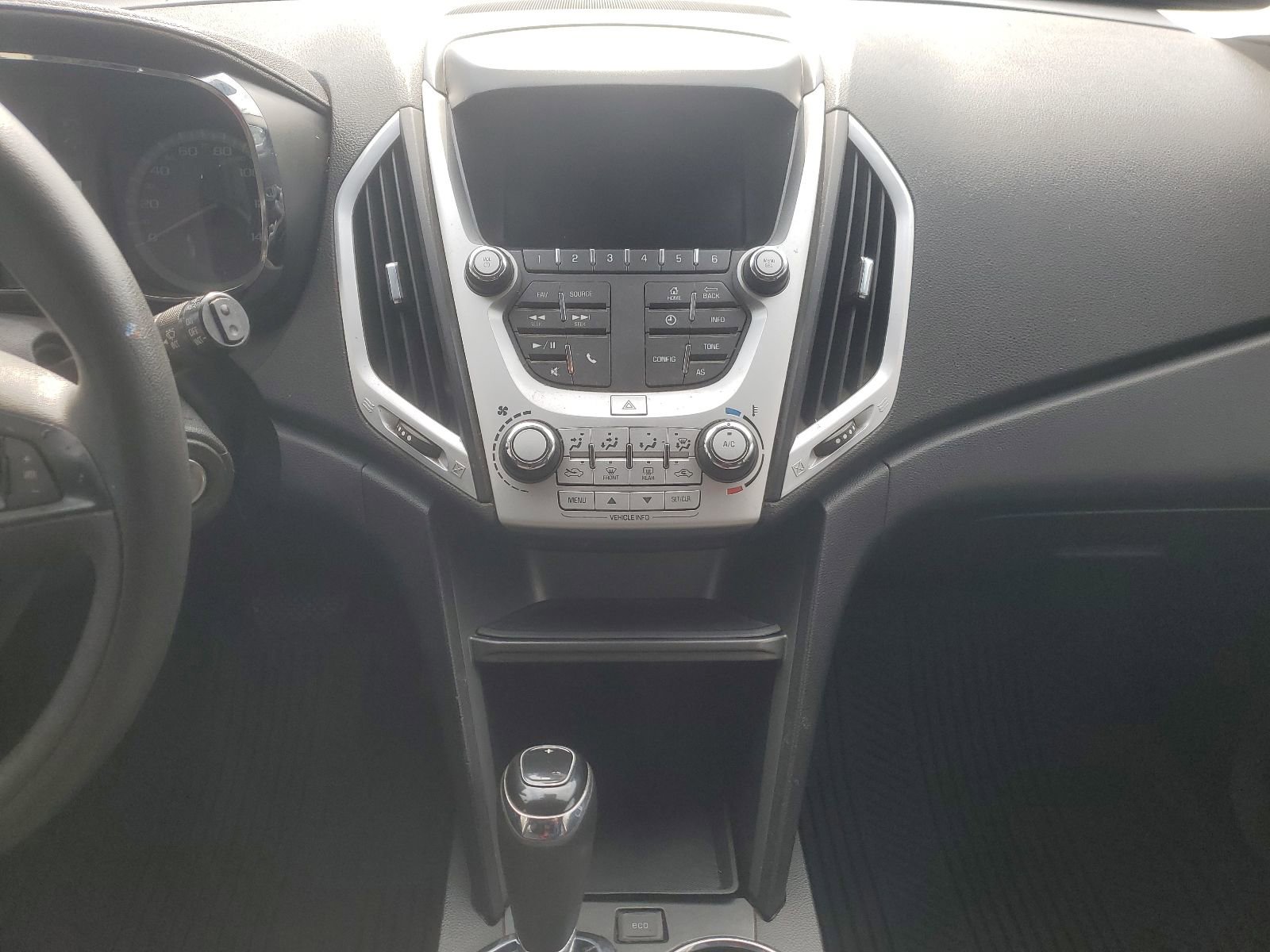 Used 2017 GMC Terrain SLE image 9