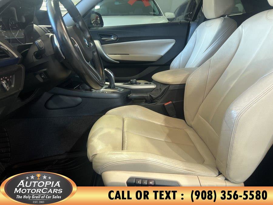 Used 2015 BMW M235i Convertible image 8