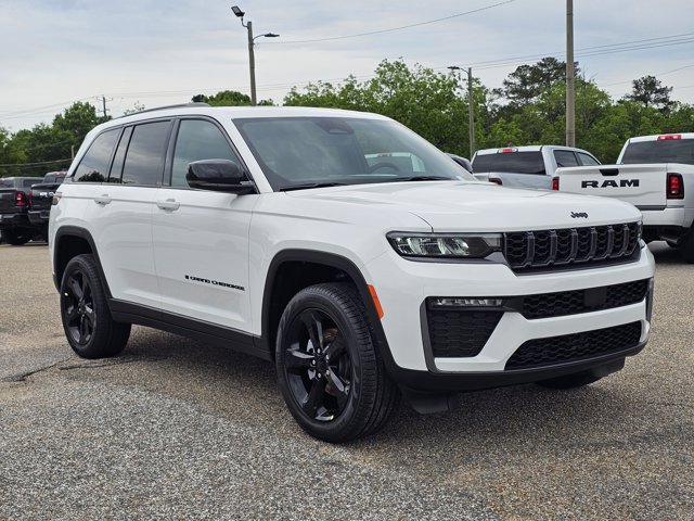 New 2026 Jeep Grand Cherokee Limited w/ Limited Altitude Package RWD image 10