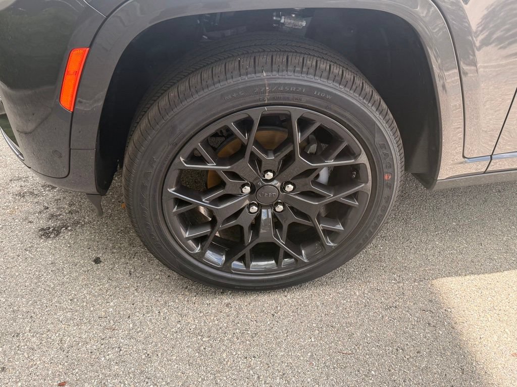 New 2026 Jeep Grand Cherokee Summit AWD/4WD image 32