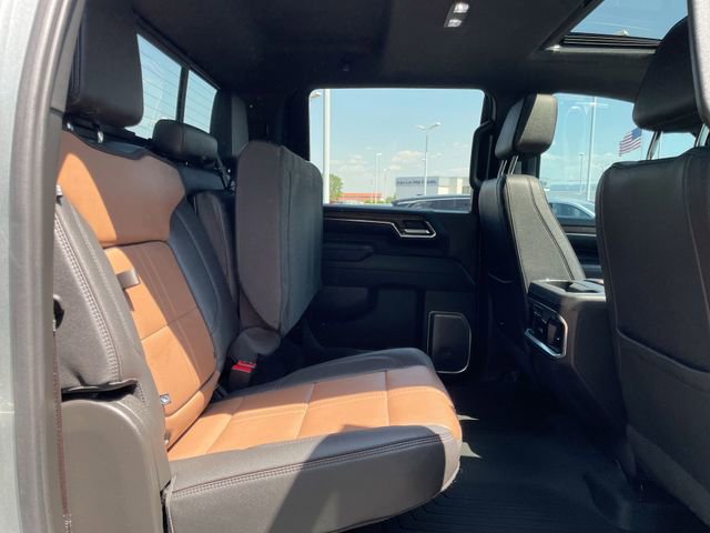 Used 2024 Chevrolet Silverado 2500 High Country w/ Technology Package AWD/4WD image 15