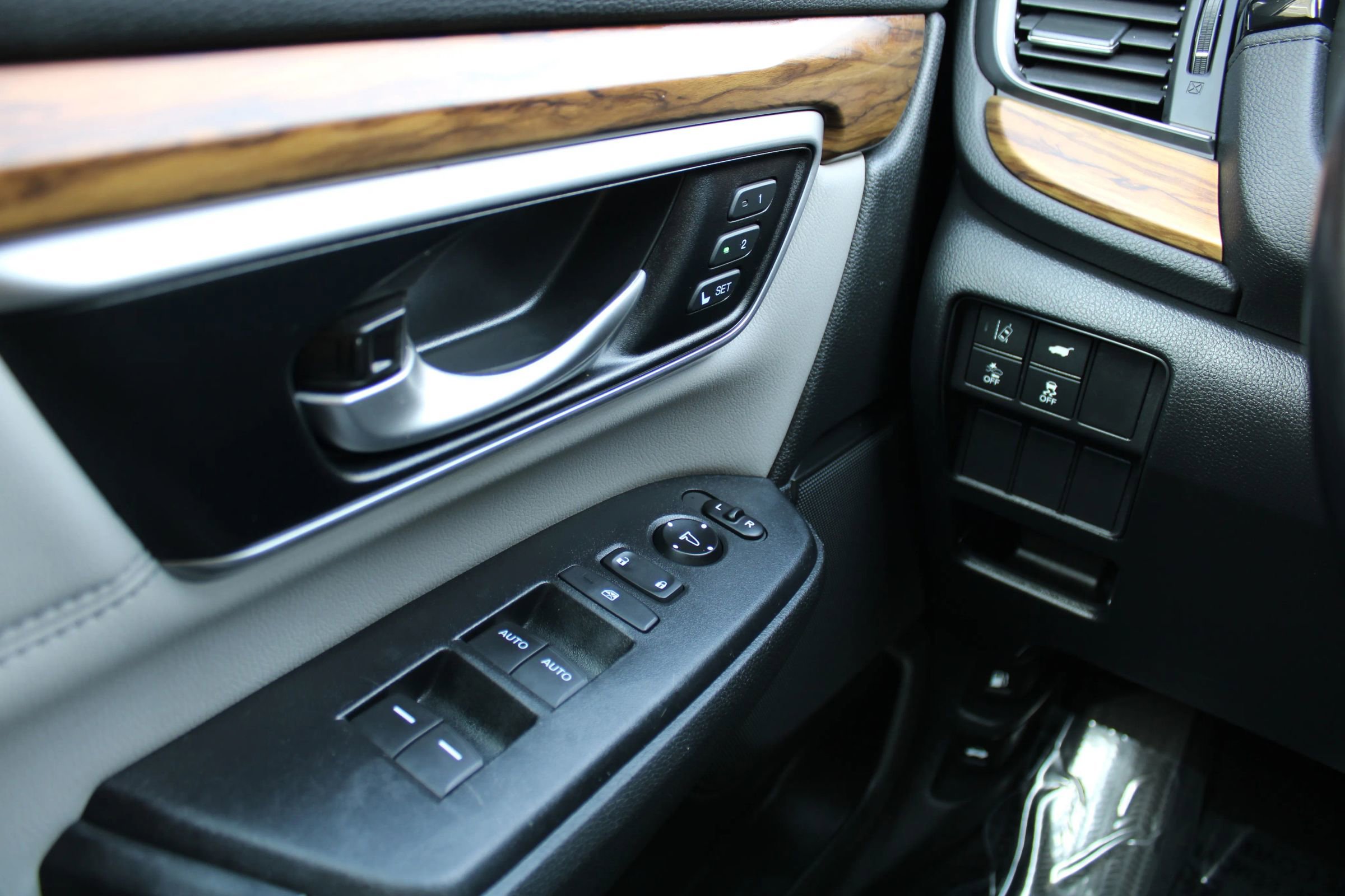 Used 2018 Honda CR-V EX-L image 26