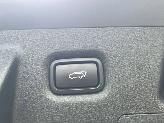 Certified 2022 Hyundai Santa Fe SEL Premium w/ Cargo Package image 20