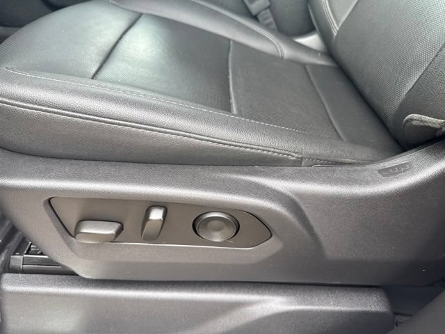 Used 2023 Chevrolet Silverado 1500 LTZ w/ Z71 Off-Road Package AWD/4WD image 15