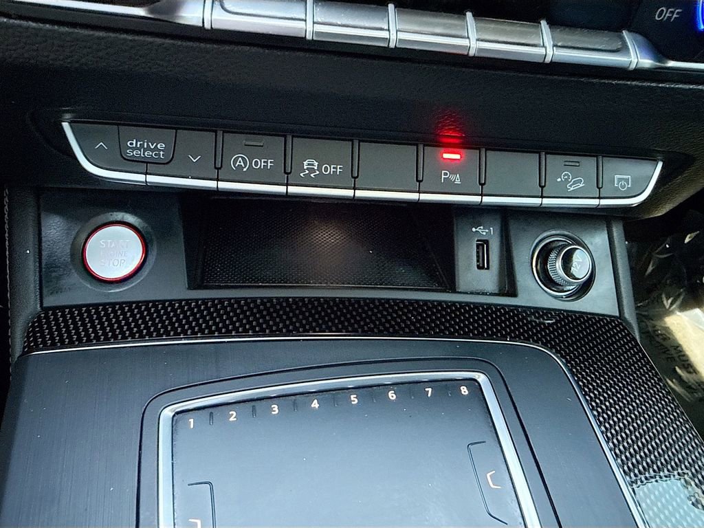 Used 2019 Audi SQ5 Premium Plus w/ Premium Plus Package image 30