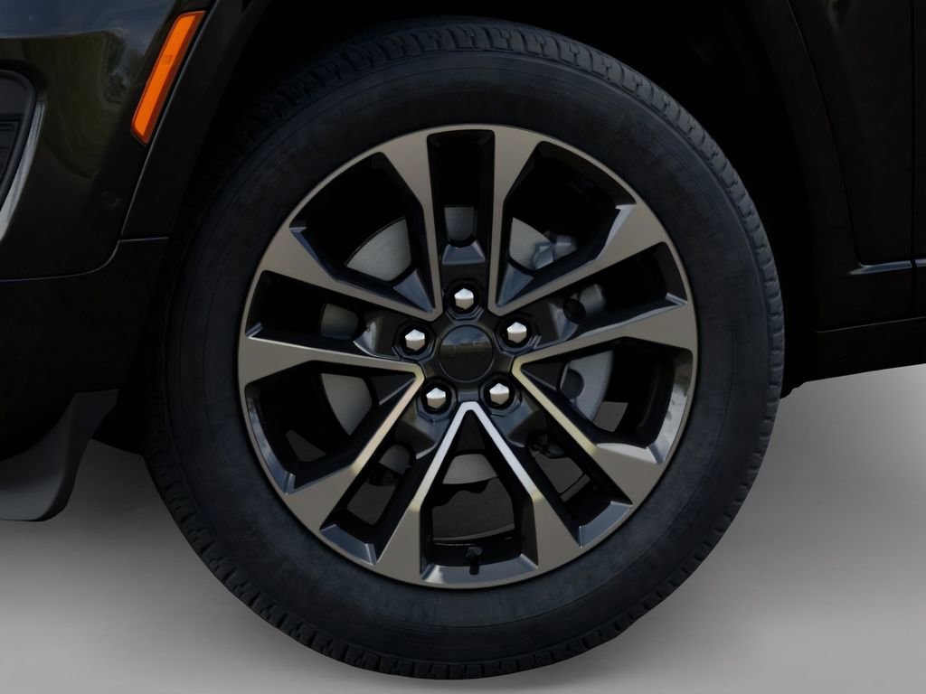 New 2025 Jeep Grand Cherokee Overland AWD/4WD image 8