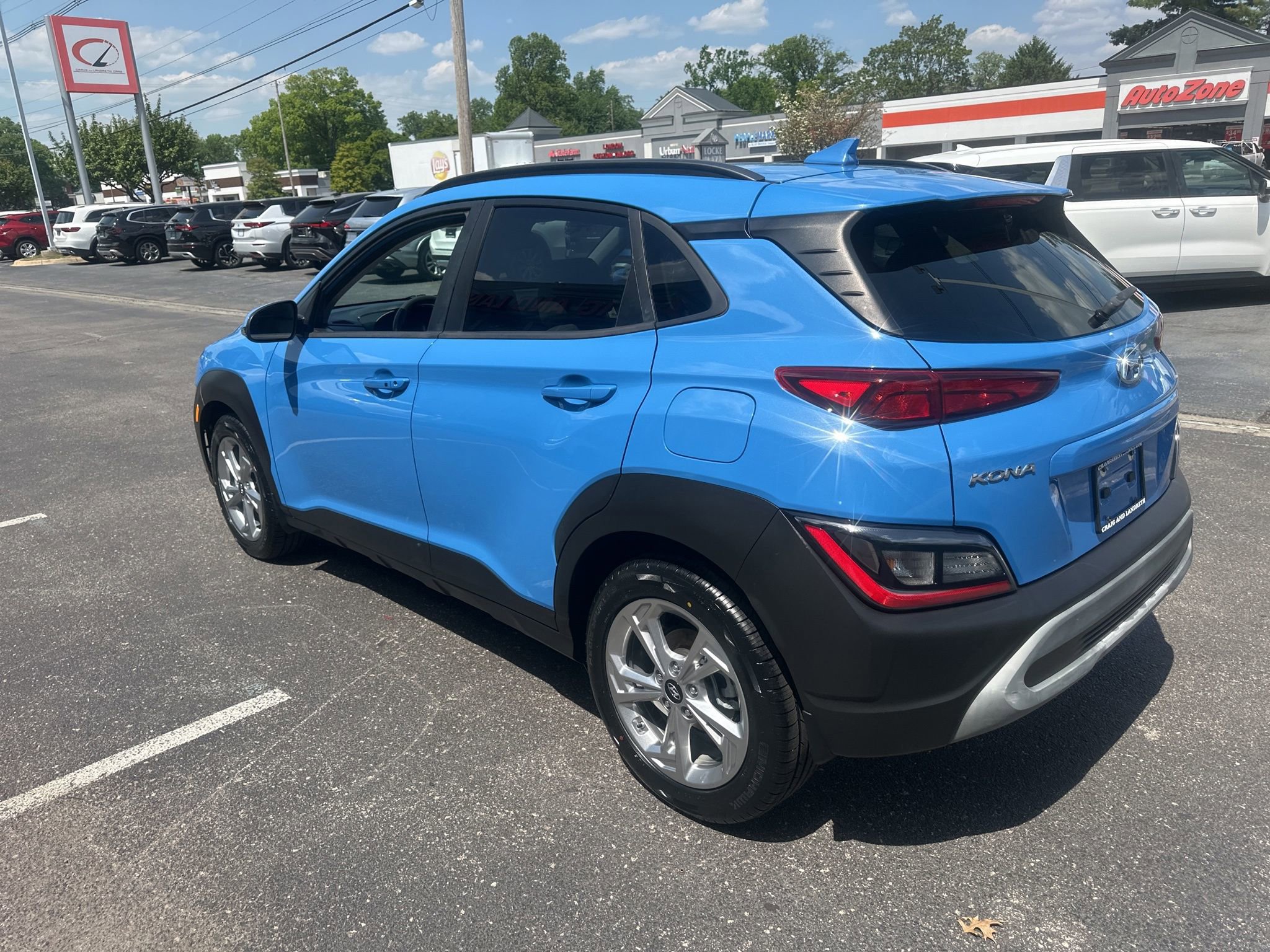 Used 2022 Hyundai Kona SEL w/ Cargo Package FWD image 7
