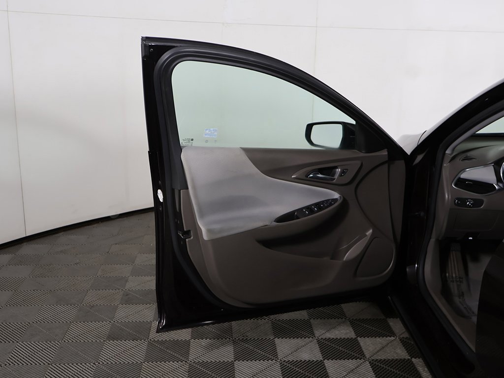 Used 2020 Chevrolet Malibu LT image 15