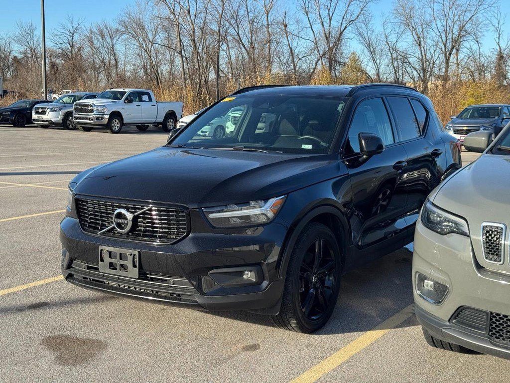 Used 2020 Volvo XC40 T5 R-Design image 8