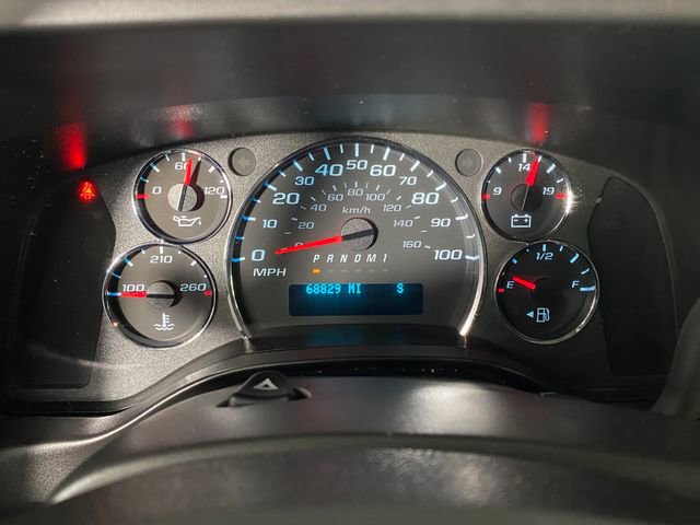 Certified 2022 GMC Savana 2500 w/ Driver Convenience Package image 17