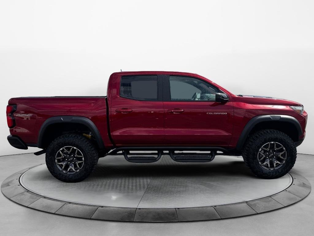 New 2026 Chevrolet Colorado ZR2 w/ Technology Package AWD/4WD image 6