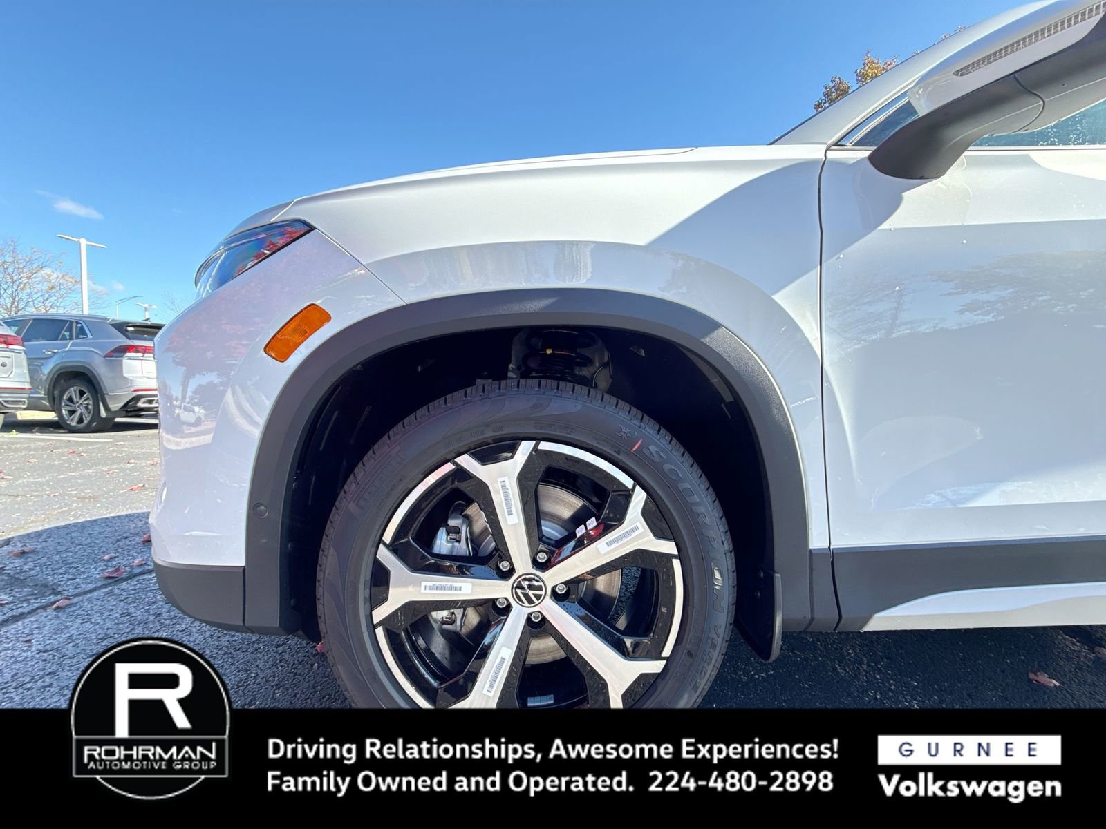 New 2026 Volkswagen Tiguan SE image 11