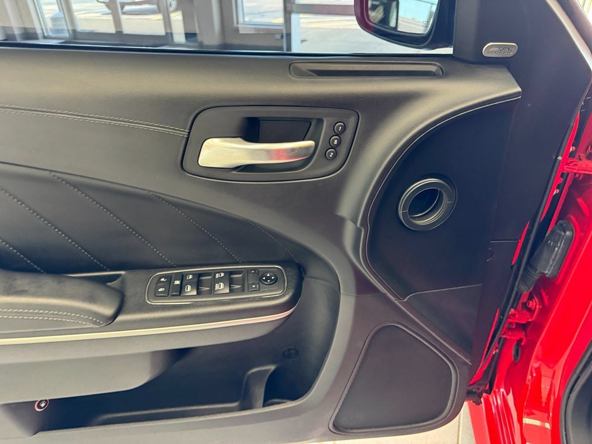 Used 2019 Dodge Charger Scat Pack w/ Dynamics Package RWD image 14