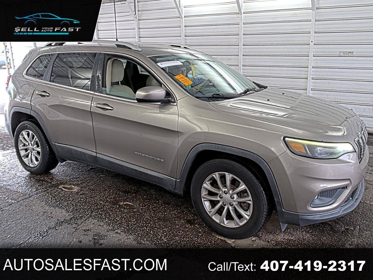 Used 2019 Jeep Cherokee Latitude w/ Popular Appearance Group