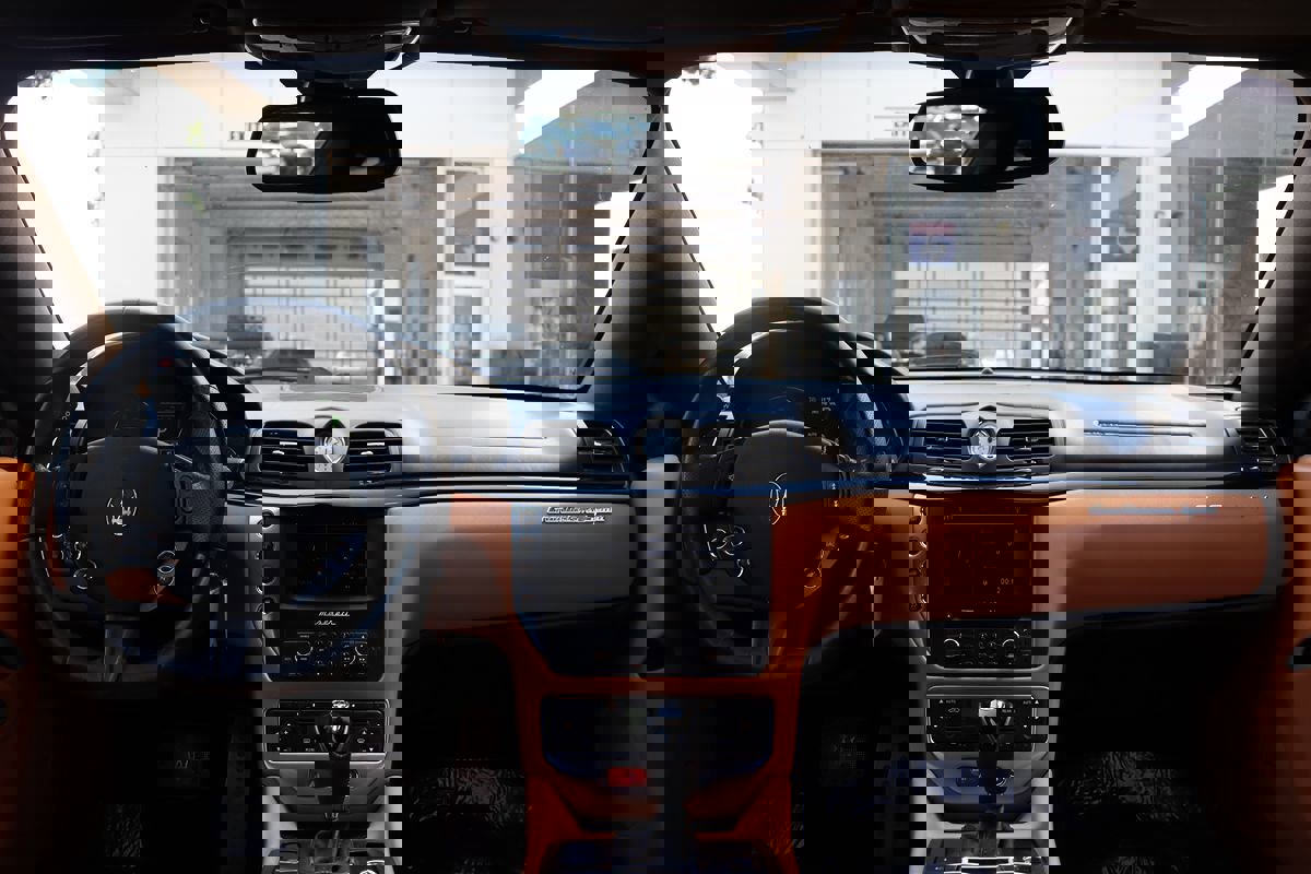 Used 2014 Maserati GranTurismo Sport image 10