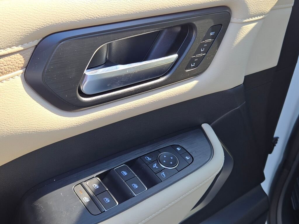 New 2026 Nissan Armada Platinum Reserve w/ Accent Package image 23