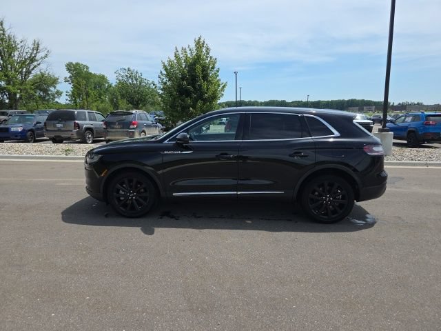 Used 2023 Lincoln Nautilus Reserve w/ Equipment Group 201A AWD/4WD image 4