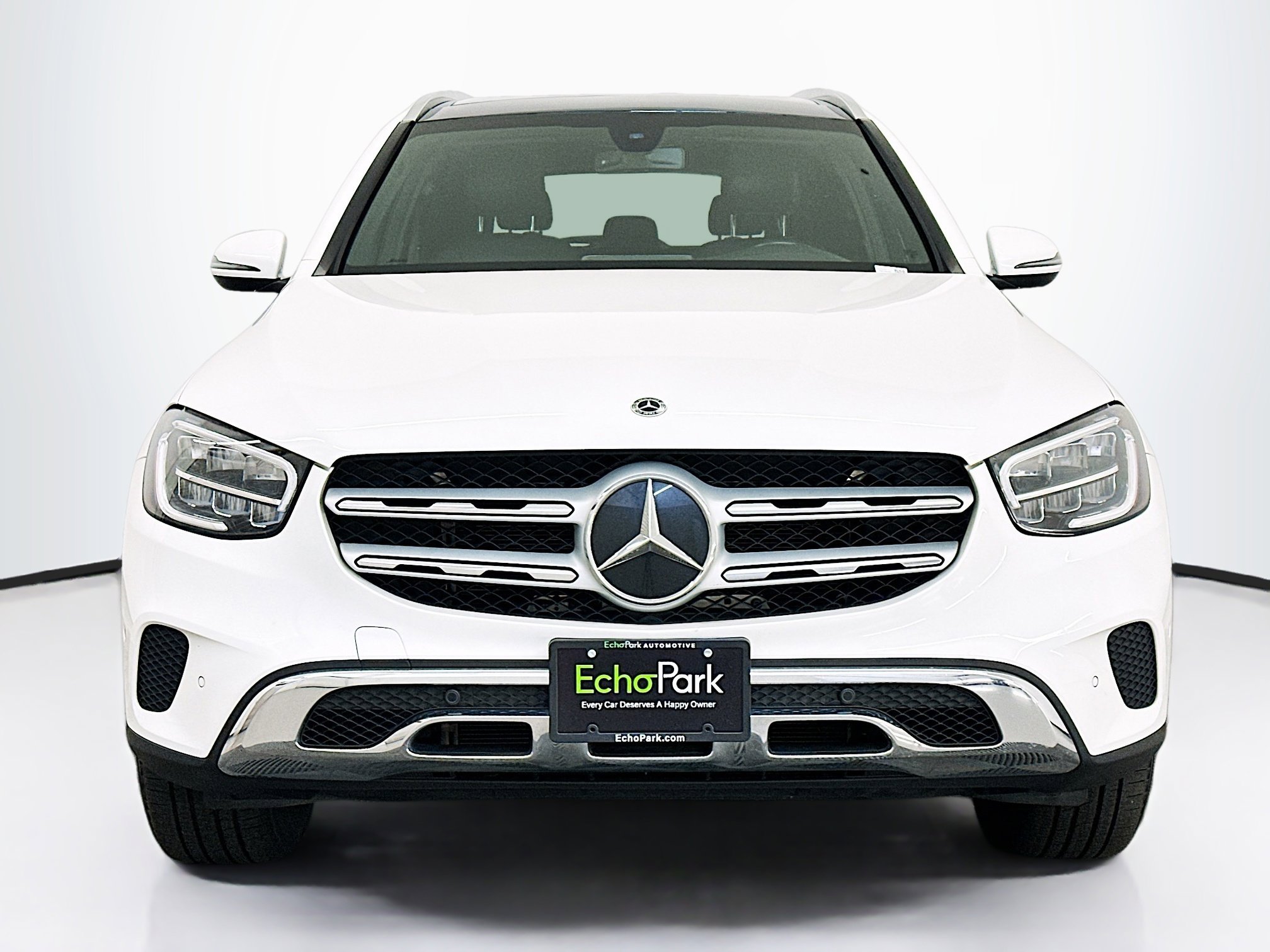 Used 2021 Mercedes-Benz GLC 300 4MATIC image 2