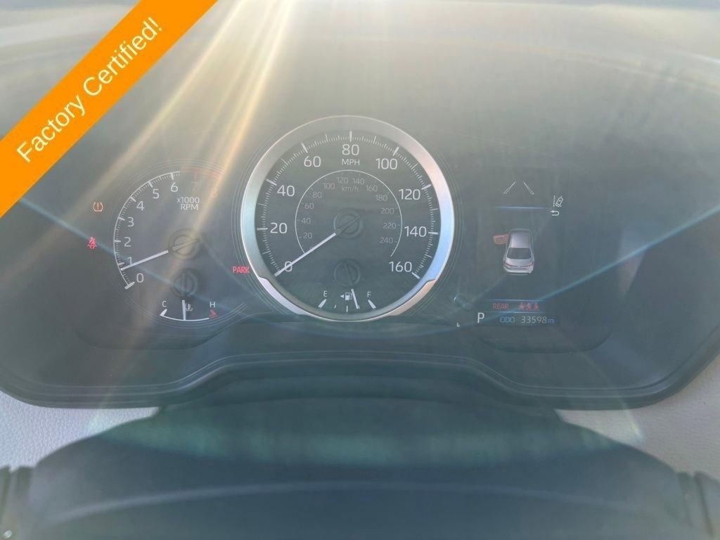 Used 2022 Toyota Corolla LE image 16