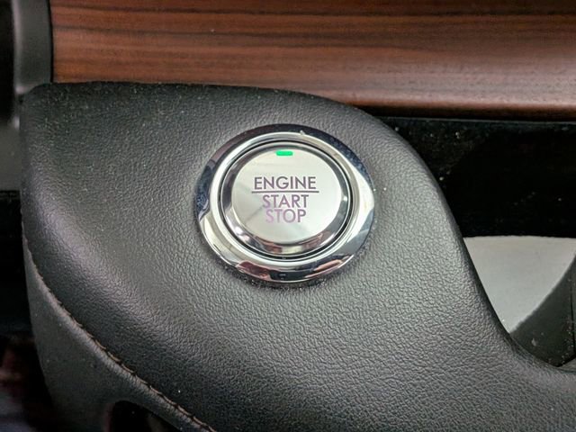 Used 2022 Lincoln Aviator Reserve w/ Elements Package Plus image 28