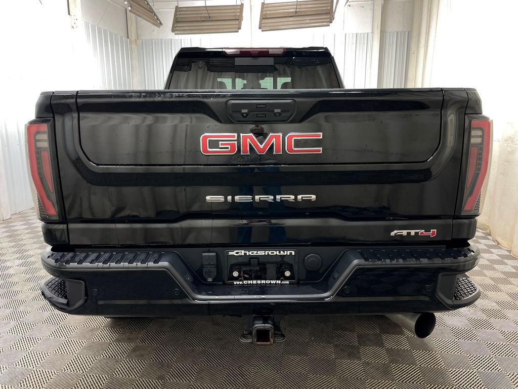 Used 2025 GMC Sierra 2500 AT4 image 23