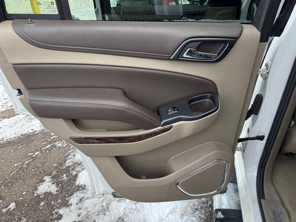 Used 2017 Chevrolet Tahoe LT w/ LT Signature Package image 21
