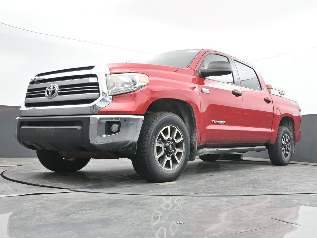 Used 2017 Toyota Tundra SR5 w/ TRD Off Road Package AWD/4WD image 23