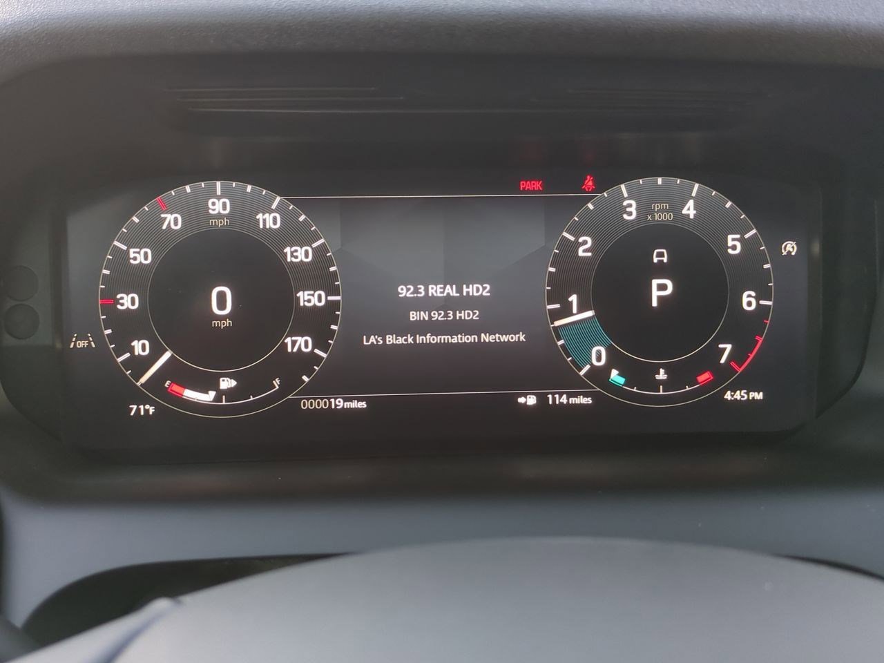 New 2026 Land Rover Discovery Sport Landmark image 13