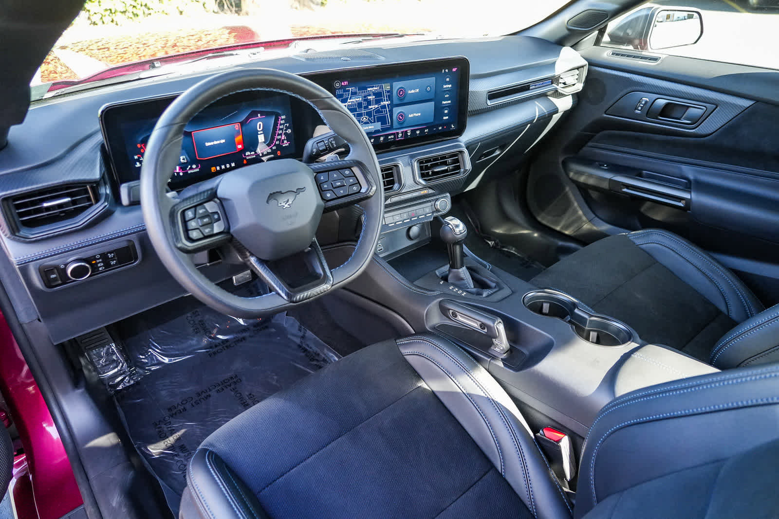 Used 2025 Ford Mustang Dark Horse image 12