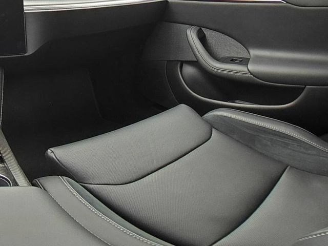 Used 2024 Tesla Model S Plaid AWD/4WD image 21
