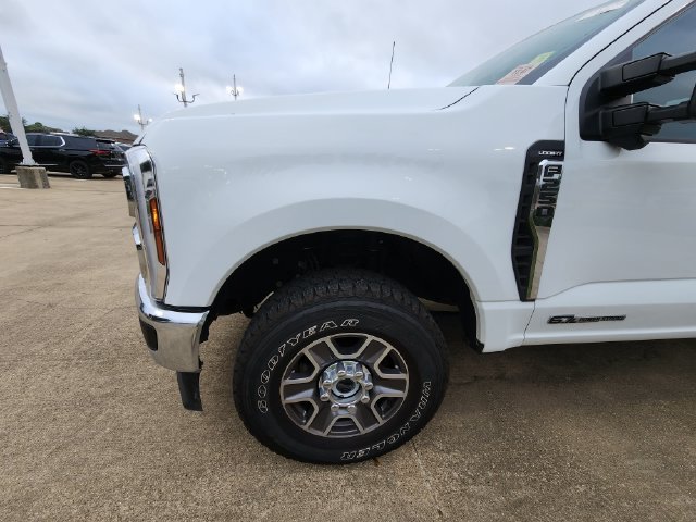 Used 2024 Ford F250 Lariat AWD/4WD image 7